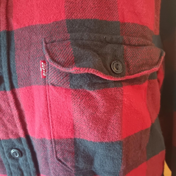 Levis red and black flannel - Picture 4 of 7
